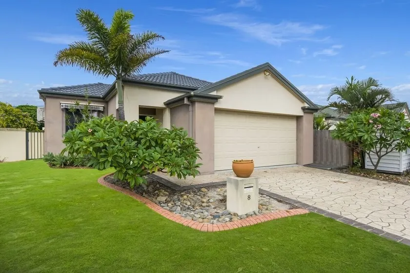 Oceania Beach Paradise - Image 1