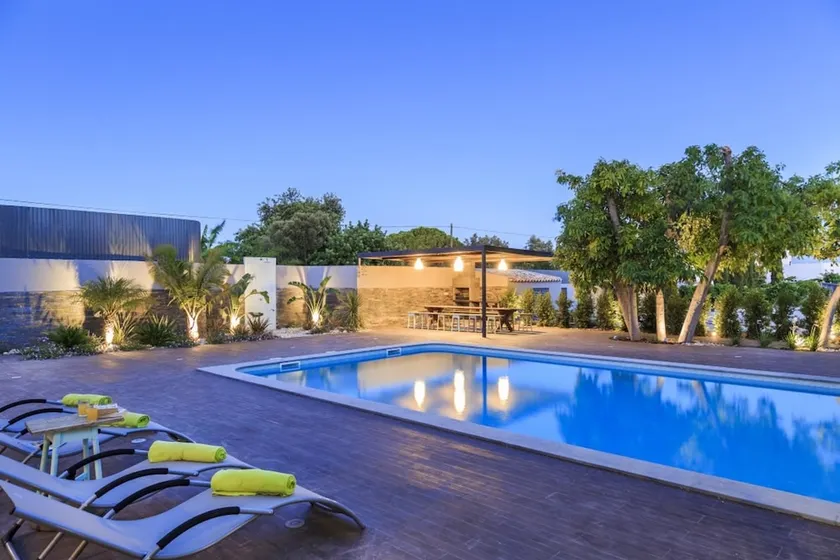 One bedroom appartement with sea view shared pool and enclosed garden at Quelfes 3 km away from the - Image 1