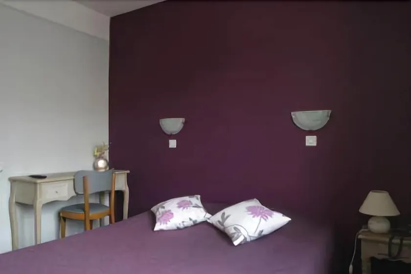 Hostellerie Excalibur - Image 1
