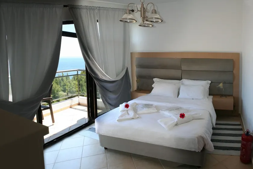 Paressa Villas - Image 1