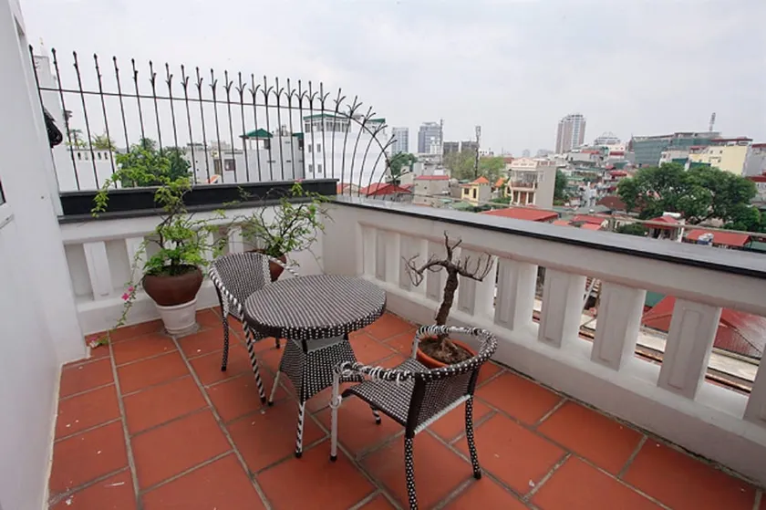 Grand Minerva Hotel - Image 1