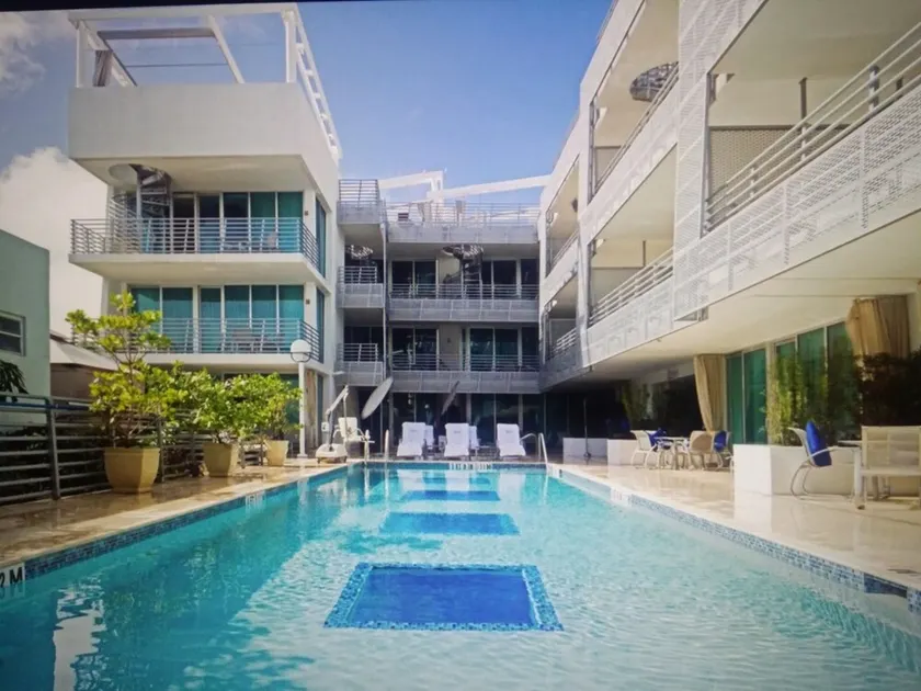 Sobe Ocean Drive Suites - Image 1