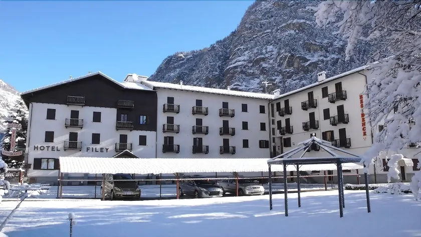 Hotel Filey Antey-Saint-André - Image 1