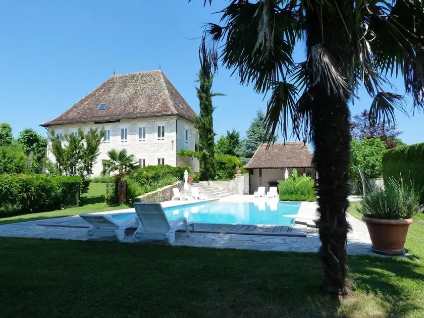 Mansion With 4 Bedrooms in LES Avenieres Veyrins Thuellin, With Wonderful Mountain View, Private Pool, Enclosed Garden - Image 1