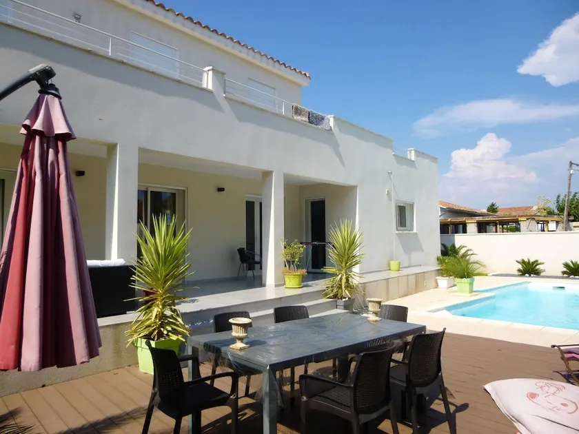 Villa With in Avignon With Private Pool Enclosed Garden a - Image 1