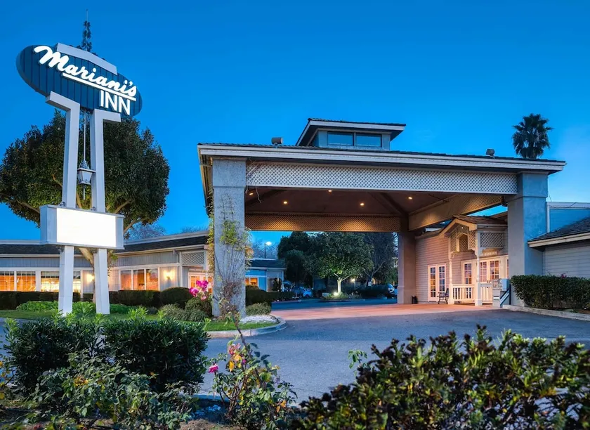 Marianis Inn - Image 1