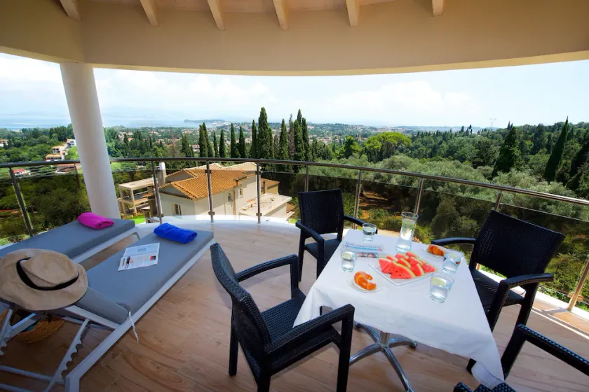 Fedra' House - Image 1