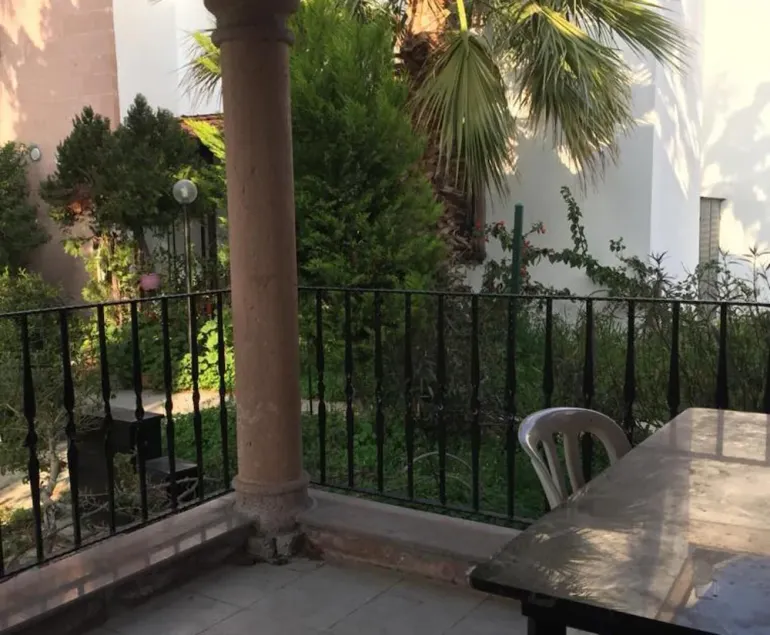 Beachside House in Gundogan - Image 1