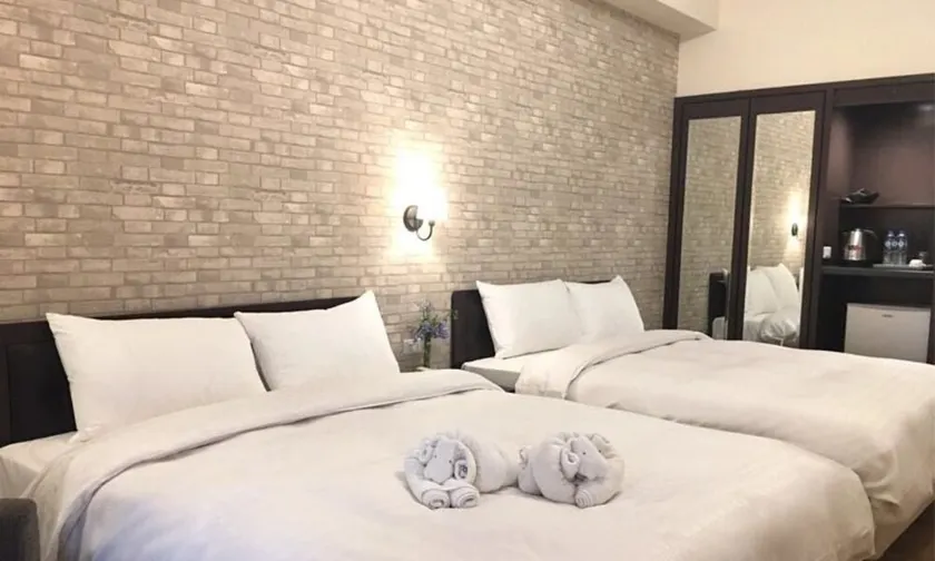 Huashe Hotel Kaohsiung Branch - Image 1