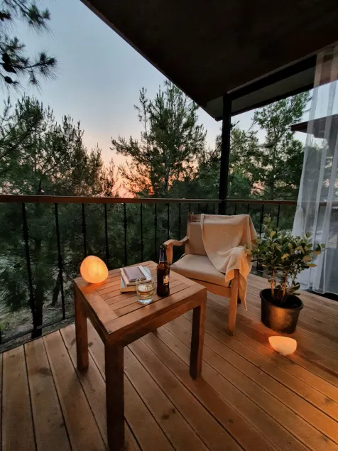 Rocas Roja Beach Hotel - Image 1