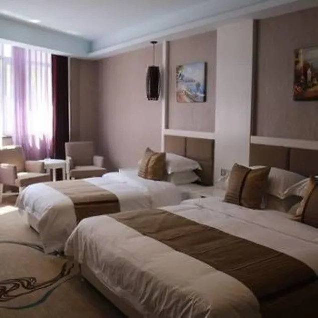 Junyue Hotel - Image 1