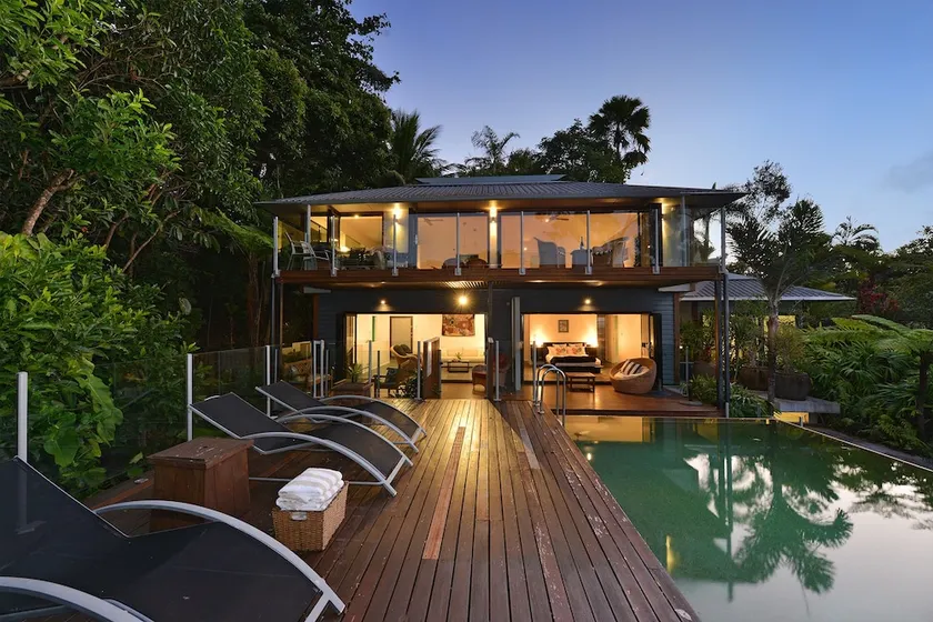 Trinity Beach Hideaway - Image 1