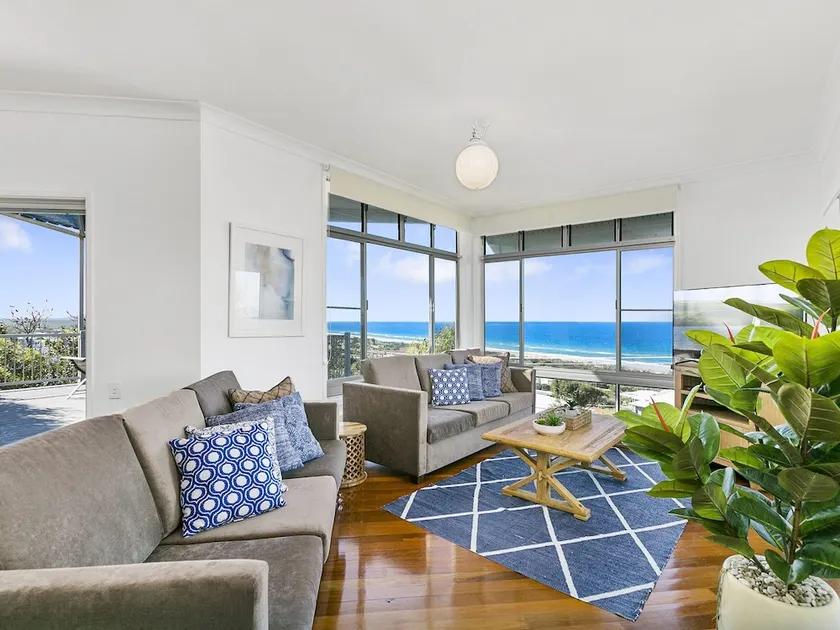 Panoramic Ocean Views in Peregian Beach! 41 Parakeet Cresent - Image 1