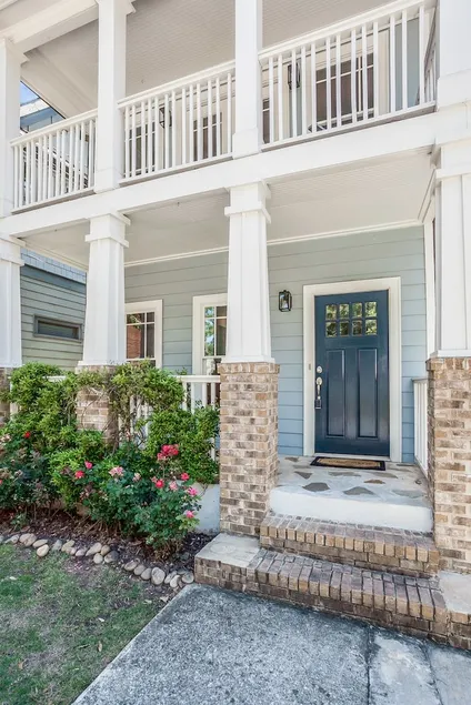 Walkable Paradise - Image 1