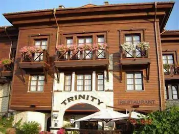 Trinity Sea Residence - Image 1