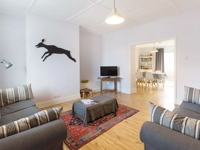 Albert Terrace - Image 1