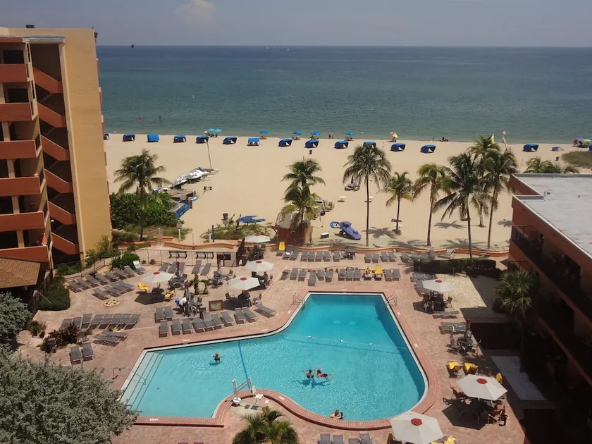 Lighthouse Cove Resort - Image 1