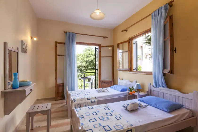 Ipsos Marias Apartments - Image 1