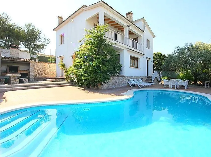 4 bedrooms appartement with private pool enclosed garden and wifi at Canyelles 6 km away from the be - Image 1