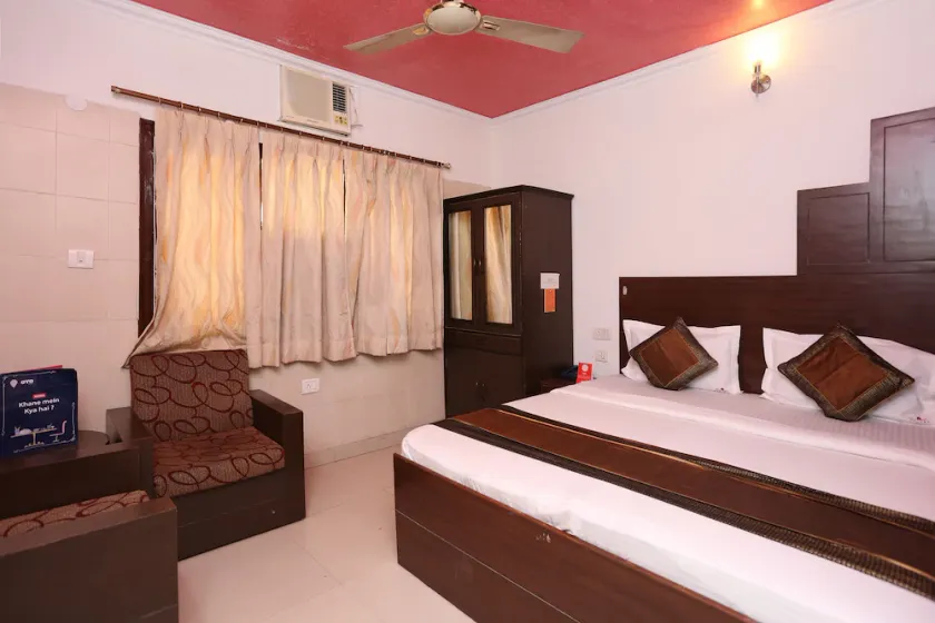Radiant Hotel - Image 1