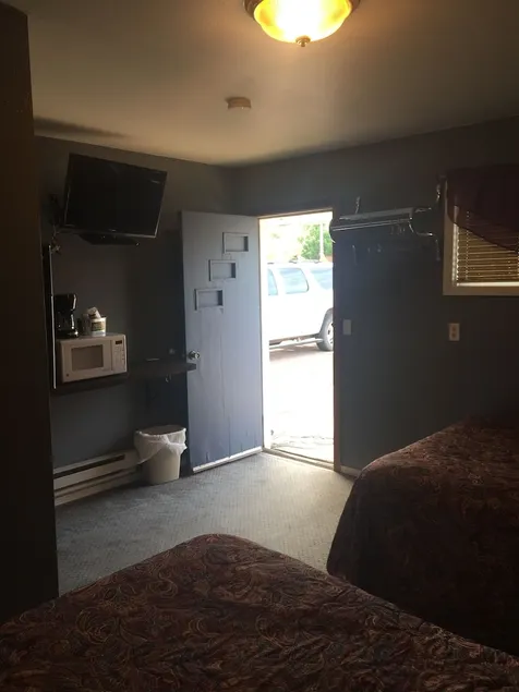 West Side Motel - Image 1