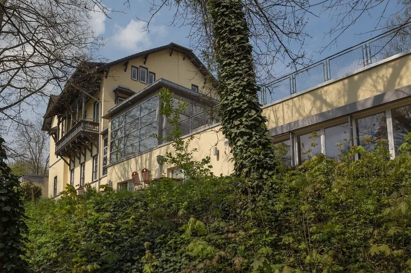Gastehaus Am Luisenpark - Image 1