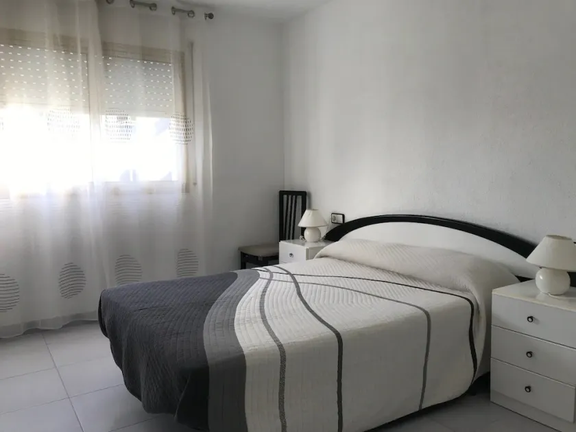 Apartamento con piscina y parking en Cambrils Park 104B - INMO22 - Image 1