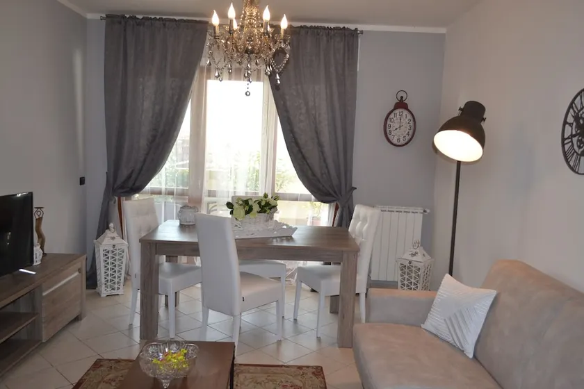Airport & Fair Suite Apartments - Image 1