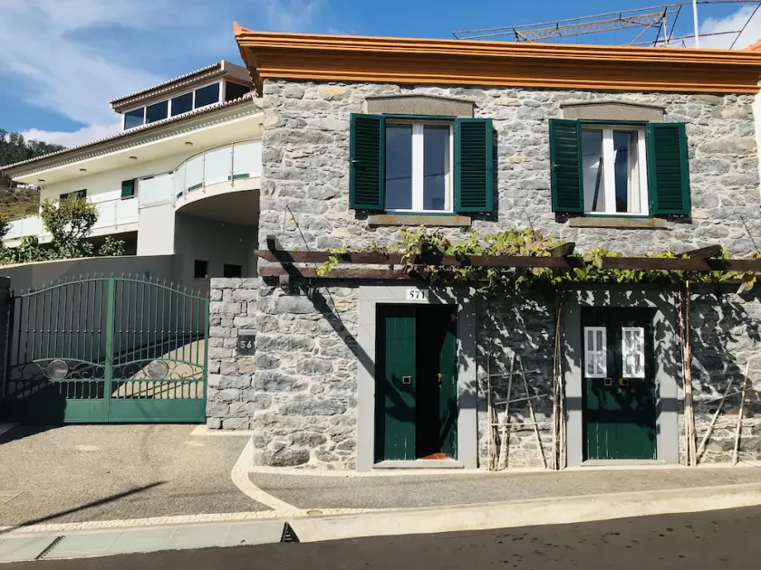 Casa do Lugar da Ribeira - Image 1