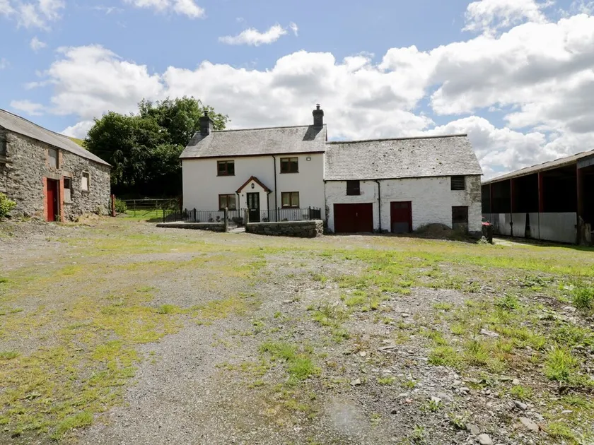 Maerdy Cottage - Image 1