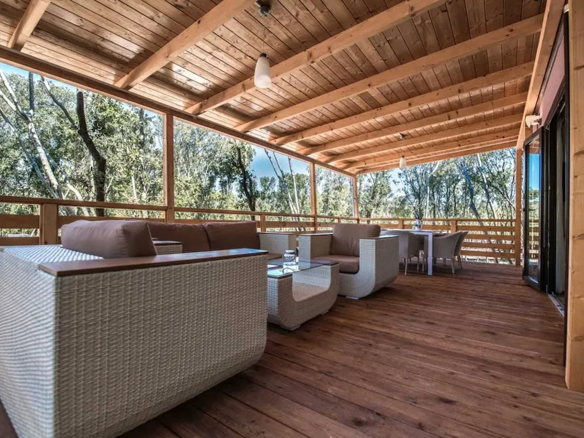 Luxury Chalet With two Bathrooms, in a Natural Environment - Image 1