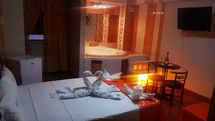 D'Richard Hotel - Image 1