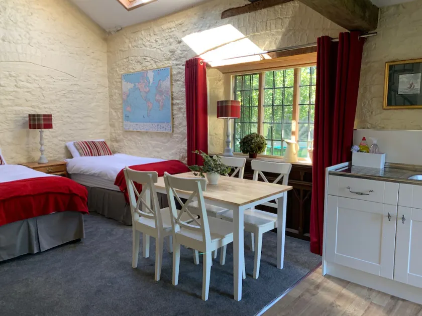 Garden Barn - Image 1