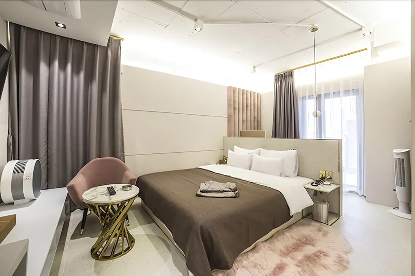 Busan Seomyeon Den Vast Hotel - Image 1