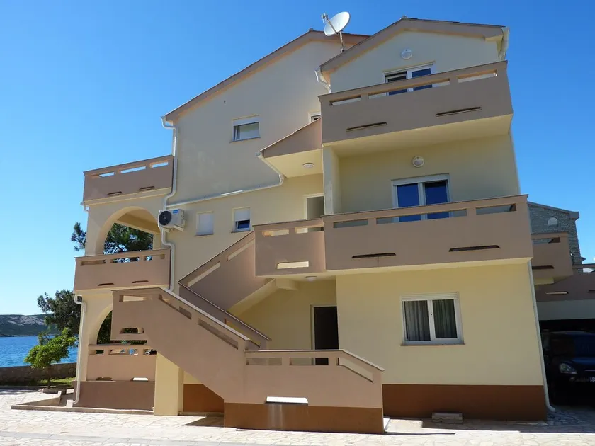 Sea view apartments AZ on beach - Image 1