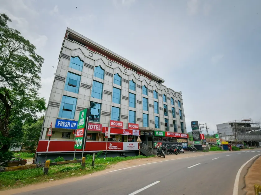 OYO 15226 Crystal Residency - Image 1