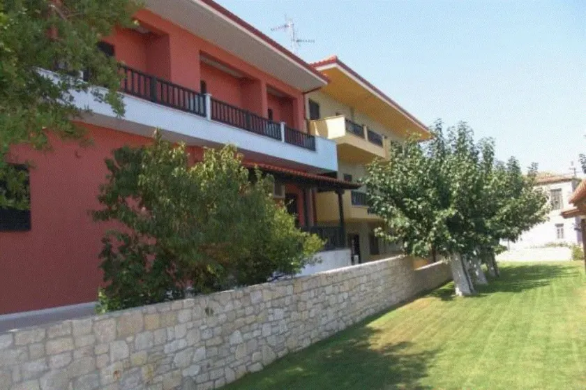 Nikos Apartments - Image 1