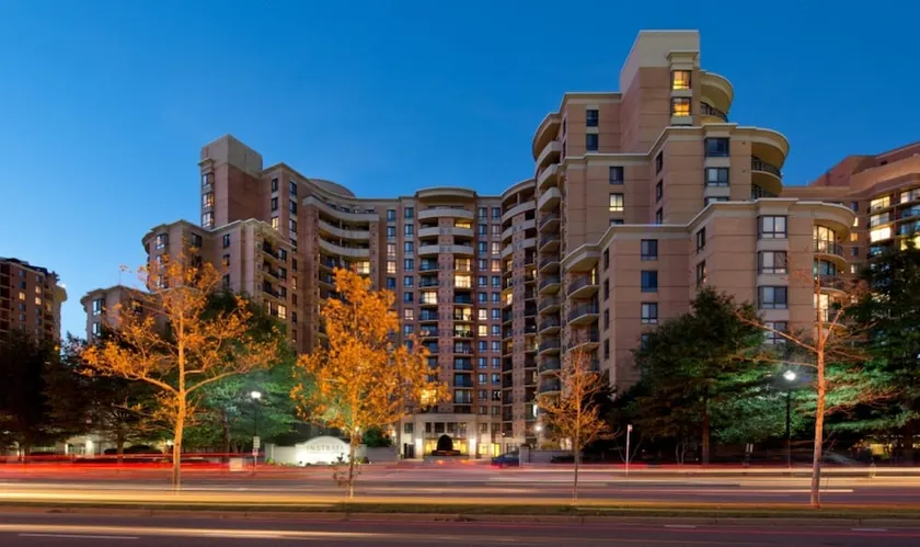 Global Luxury Suites at Pentagon City North - Image 1