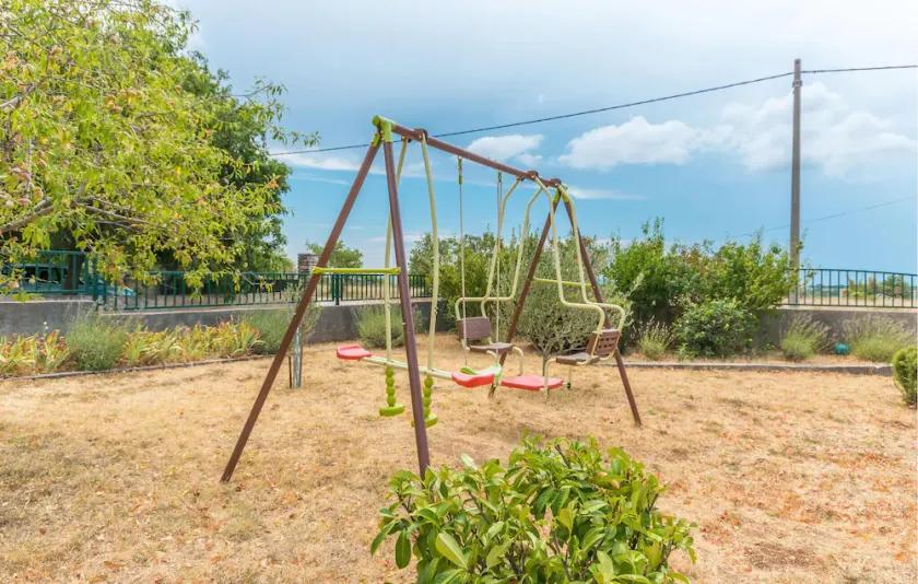 Amazing Home in Lisicic With 4 Bedrooms, Wifi and Outdoor Swimming Pool - Image 1