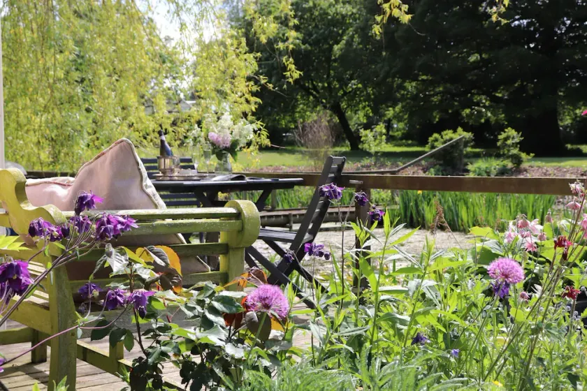 Low Farm Cottages - Image 1