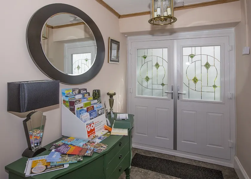 Halsons Bed And Breakfast - Image 1