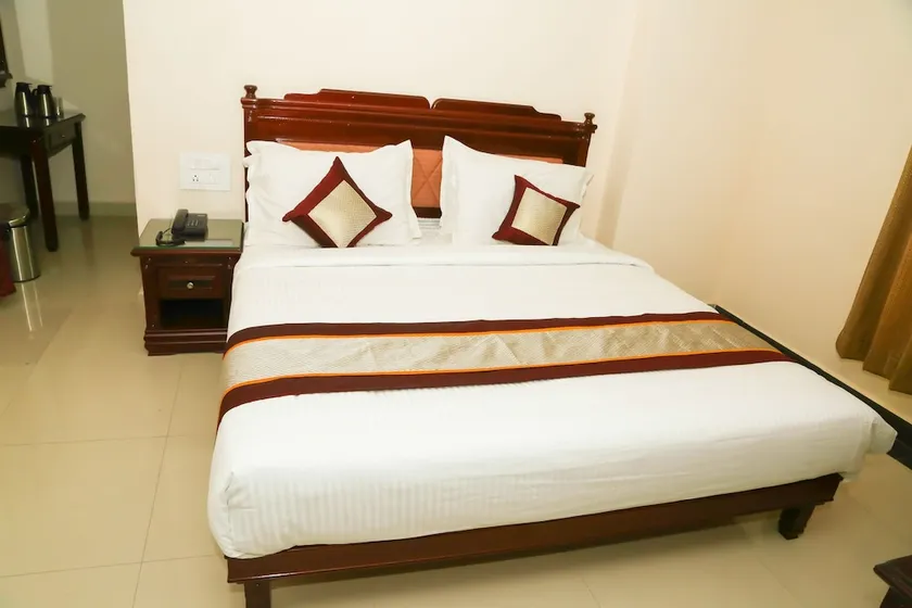 Golden Pearl Inn - Image 1