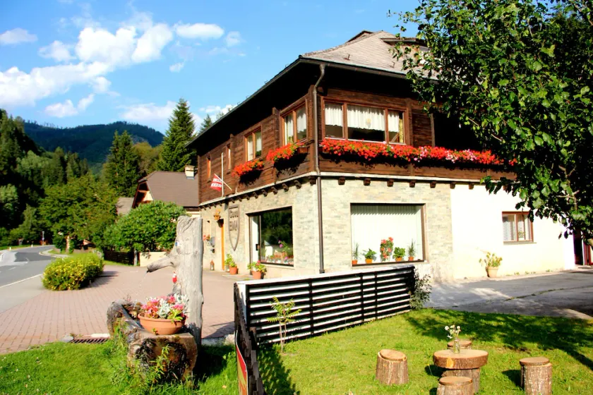 Casa Ema - Image 1