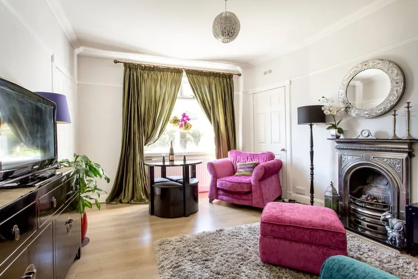 2 Bedroom Flat With Garden - Image 1