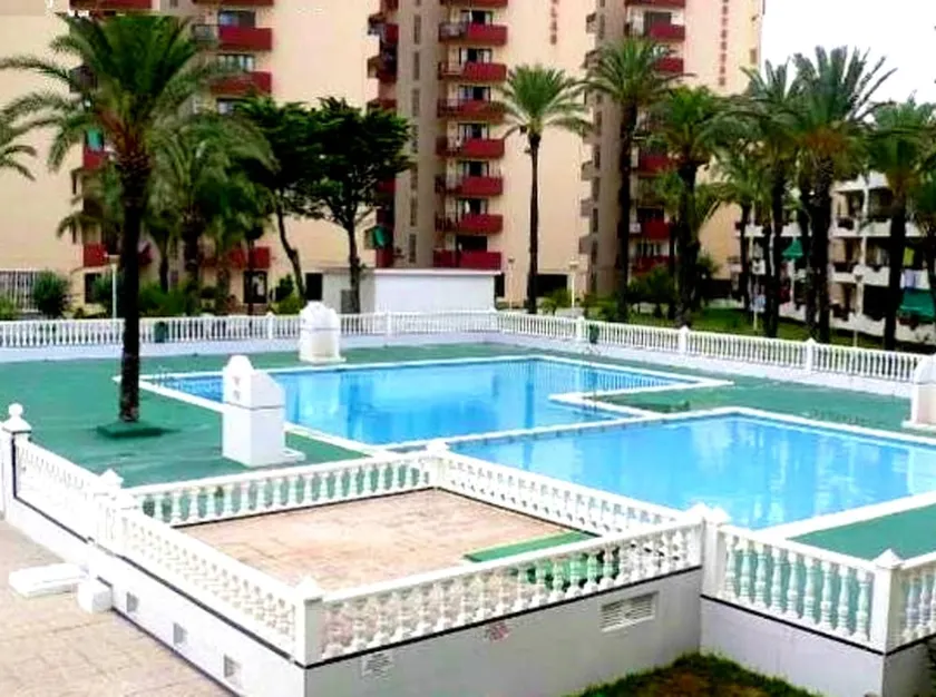 Agradable apartamento totalmente equipado con piscina | Al lado de la playa | Admite mascotas - Image 1