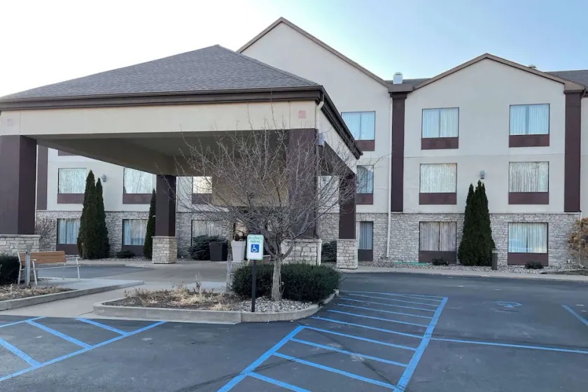 Stay Suites - Image 1