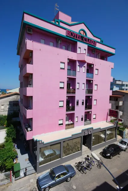 Hotel Clara - Image 1