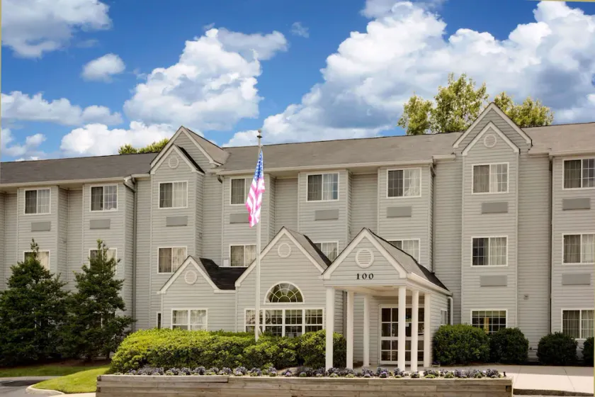 Microtel Inn & Suites by Wyndham Winston Salem - Image 1