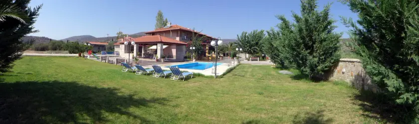 Angelos Kandia Apartments - Image 1