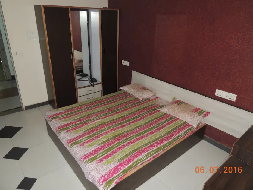 Hotel Rajvi Palace - Image 1